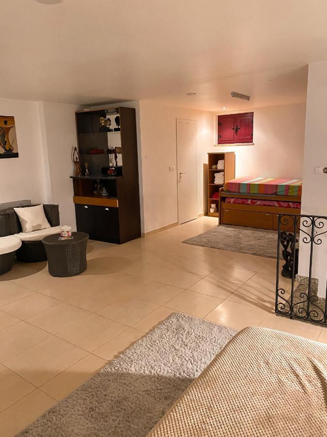 Quarto Familiar Zona Guimarães Exteriör bild